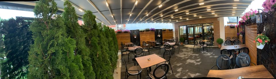 Tarraca e restorantit